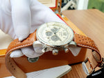 Beige/ivory dial